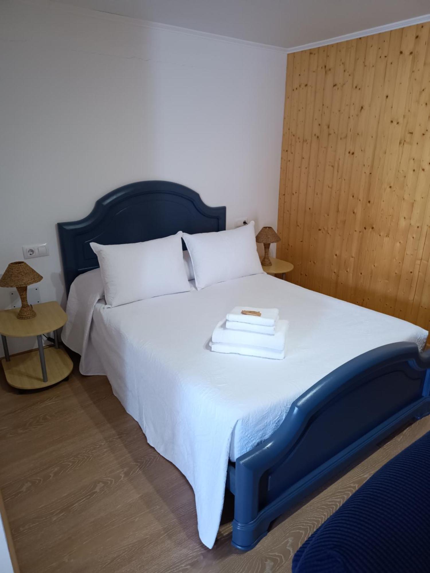 Apartamentos Playa De Seiruga 马尔皮卡 外观 照片